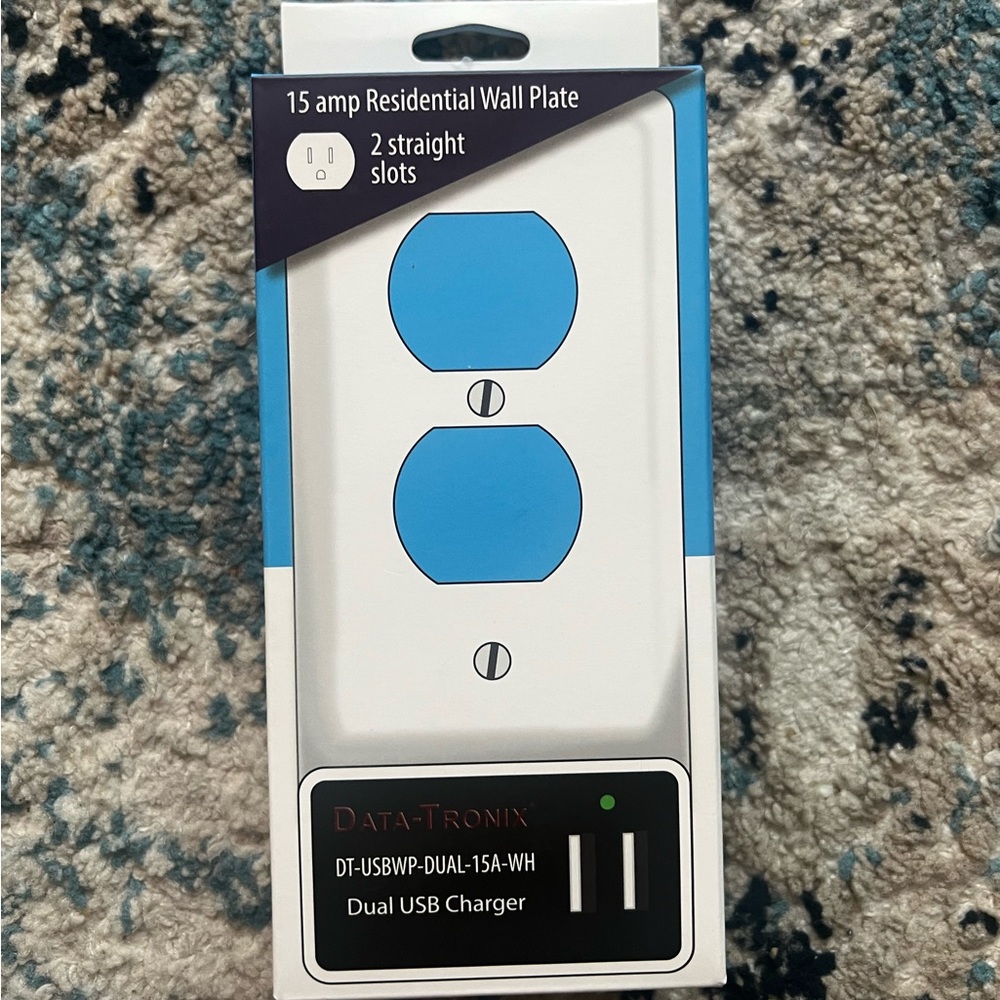 BRAND NEW USB Port Wall Plate